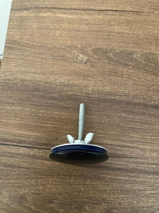 Dop anulare ștergător universal -negru și argintiu.