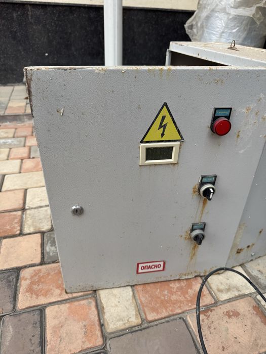 Водяные насосы и электрощит