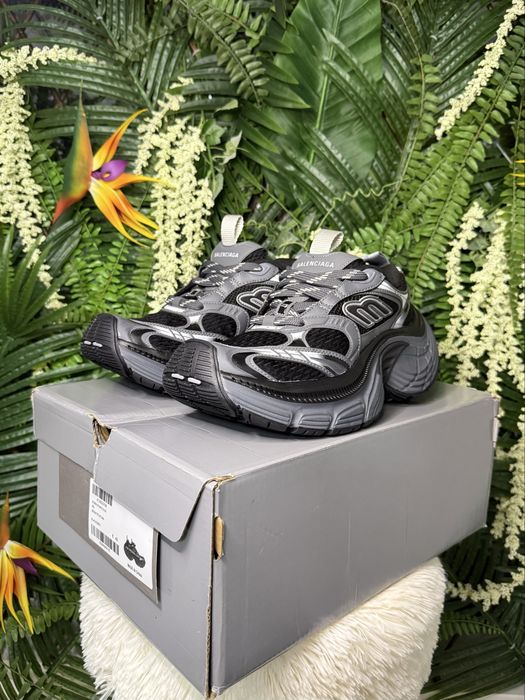 Balenciaga 6XL Sneakers Black