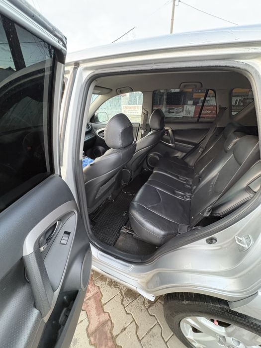 Toyota Rav 4 2.2 D 177 CP