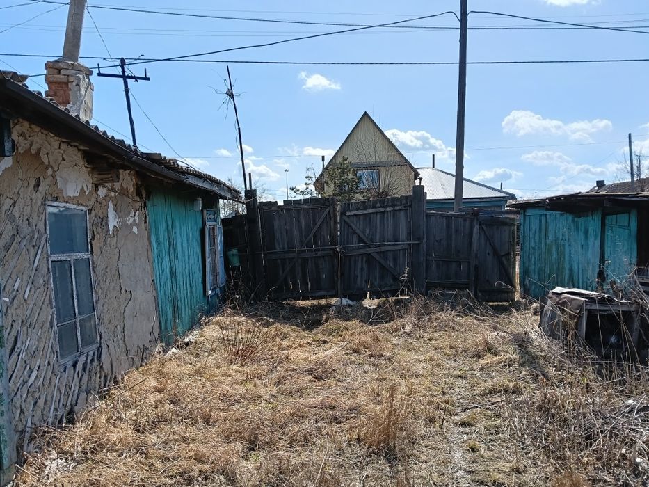 Продам земельный участок с домом.