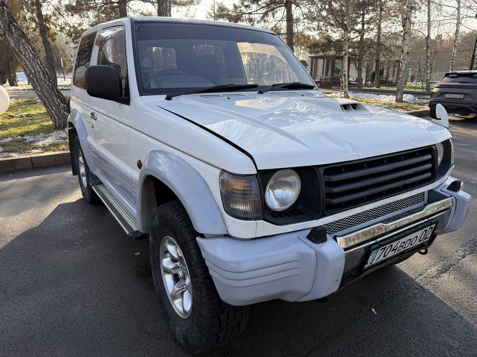 mitsubishi pajero 1995 года