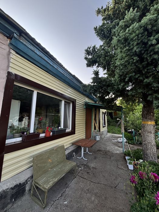 Продам дом 3 комнаты(больша площадь)