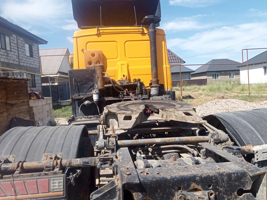 Продам тягач супер Маз 2003г.