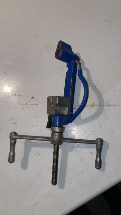 Натяжные клещи.