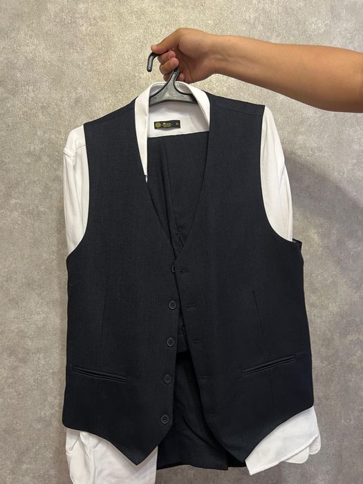 Продам костюм одевал 1 раз , на рост 185 см