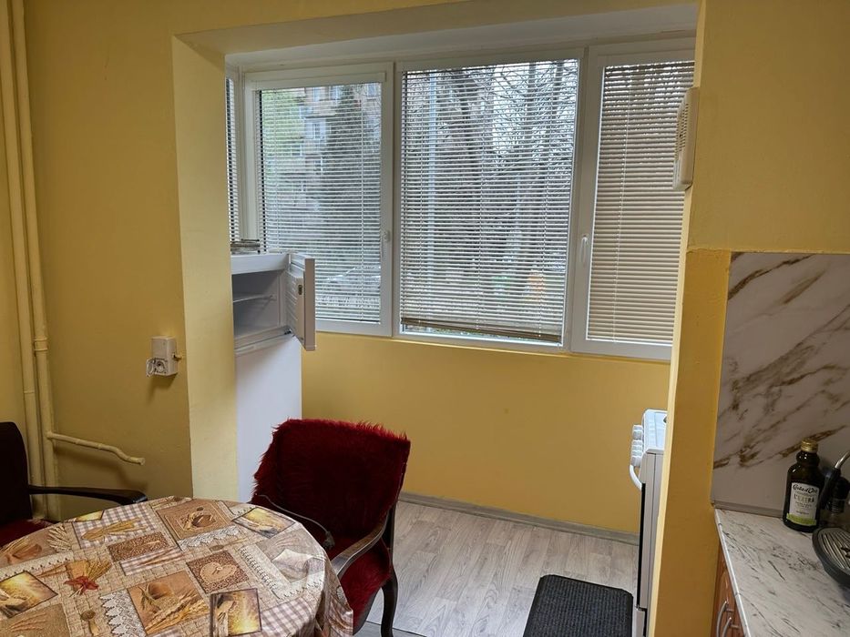 Дава се под наем Тристаен апартамент в София, Лозенец - 90 кв.м за 612 € - Снимка #1