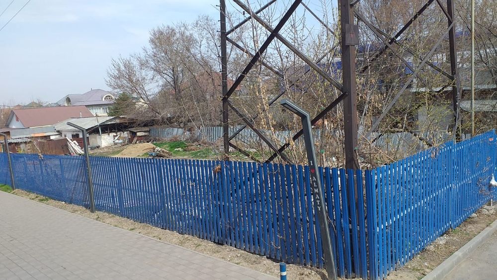 Продам участок под коммерцию