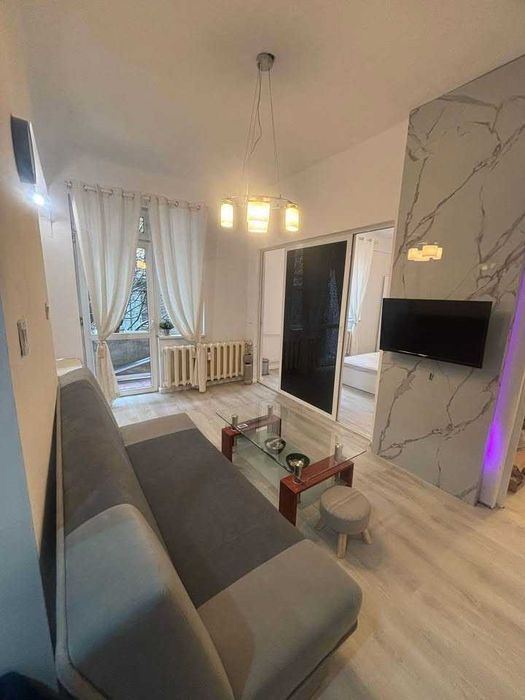 Дава се под наем Тристаен апартамент в София, Център - 67 кв.м за 500 € - Снимка #3