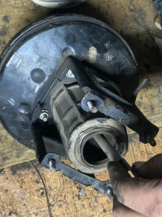 Вакумник тормозной , нива оригинал