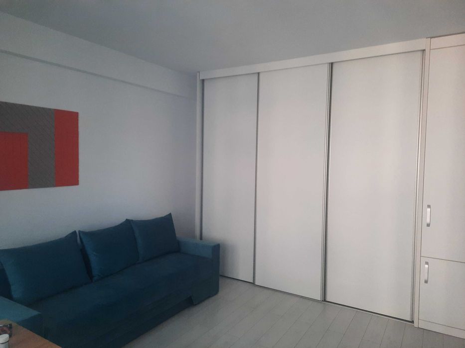 Vand apartament 2 cam Militari Residence