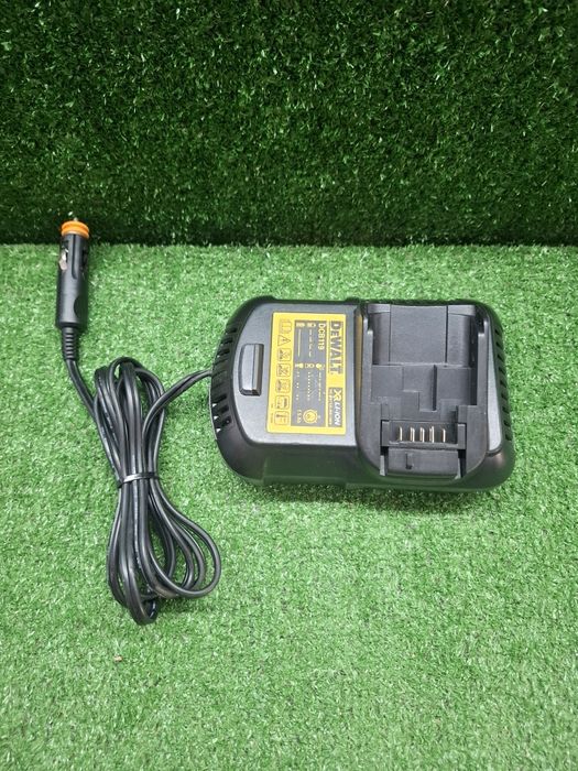 Зарядно на Dewalt DCB119 за кола