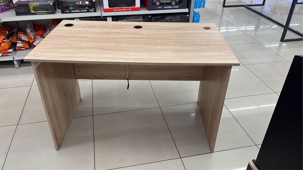 Стол рабочий ЛДСП 1200х700