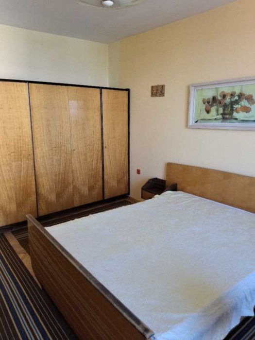 Под наем Плевен в центъра, двустаен с отделна кухня