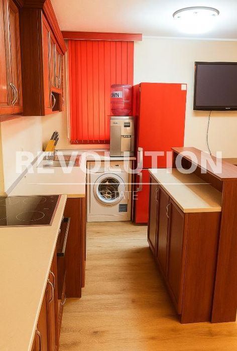 Дава се под наем Тристаен апартамент в Варна, Цветен квартал - 65 кв.м за 600 € - Снимка #1