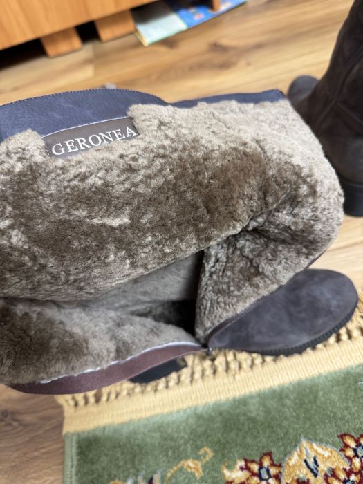 Продам зимние сапоги