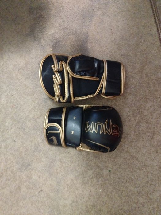 черепашки веном чёрные