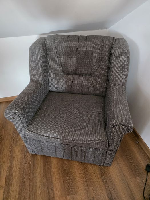 Canapea extensibila si fotoliu