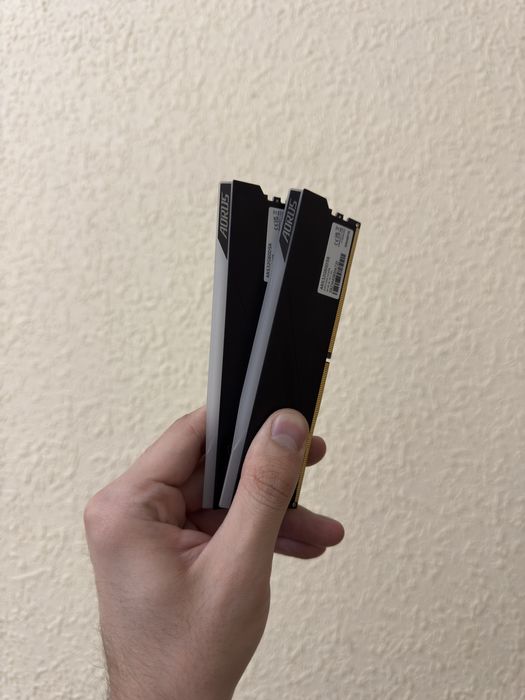 operativka ddr5 6000mhz rgb sotiladi