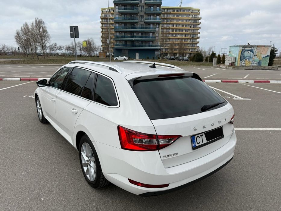 SKODA Superb 2021 — imagine 5
