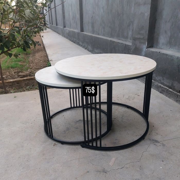 Jurnalniy stol (jurnal, kofe, chaq chuq, gullar, va,x)