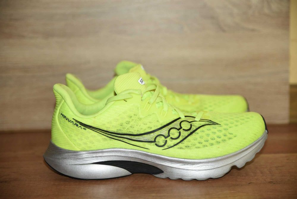 Saucony оригинални маратонки размер 45