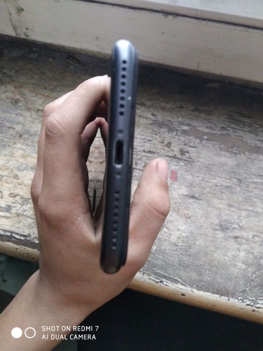 АЙФОН 8+ всё радной