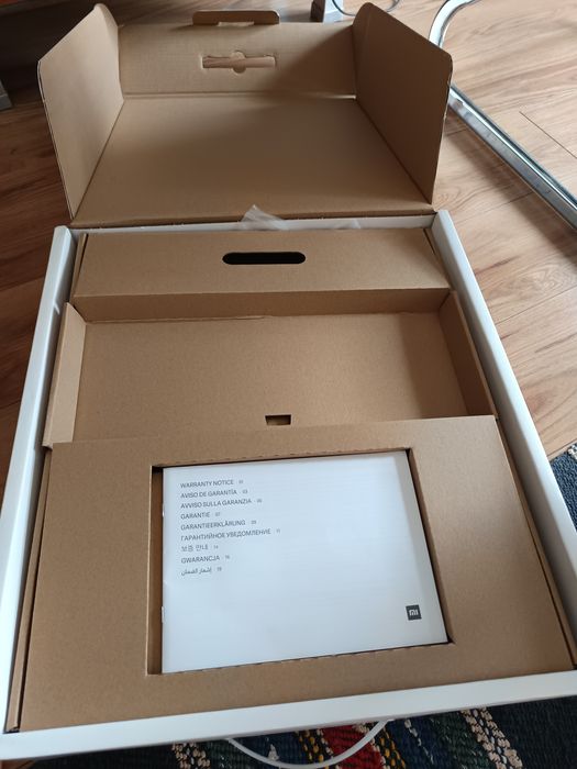 Робот за сухо и мокро почистване Xiaomi + подарък