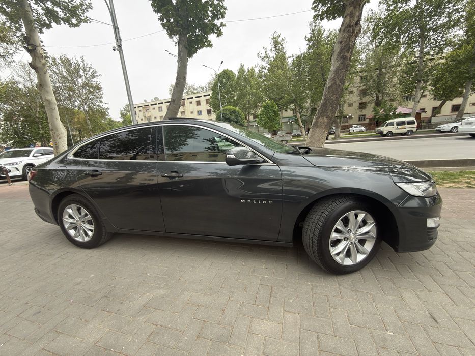 Chevrolet Malibu 2018 — 2