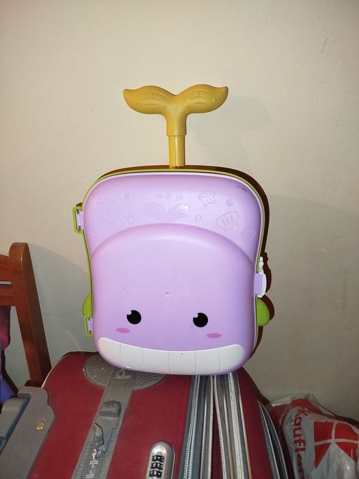 Лот играчки за млада дама