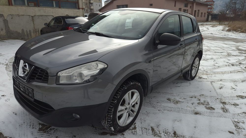 Vând nisan Qashqai