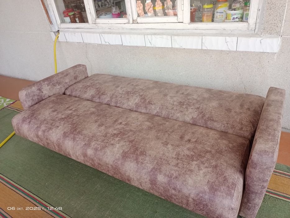 Продается диван большой