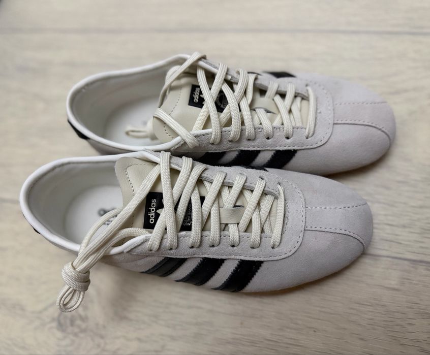 Кроссовки Adidas