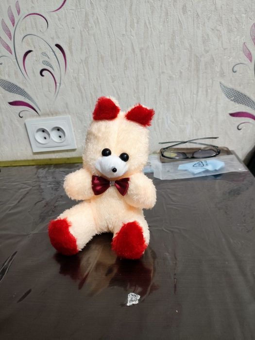 Mana shu rasmdagi 8ta yumshoq o'yinchoqlar kamplekt sotiladi.