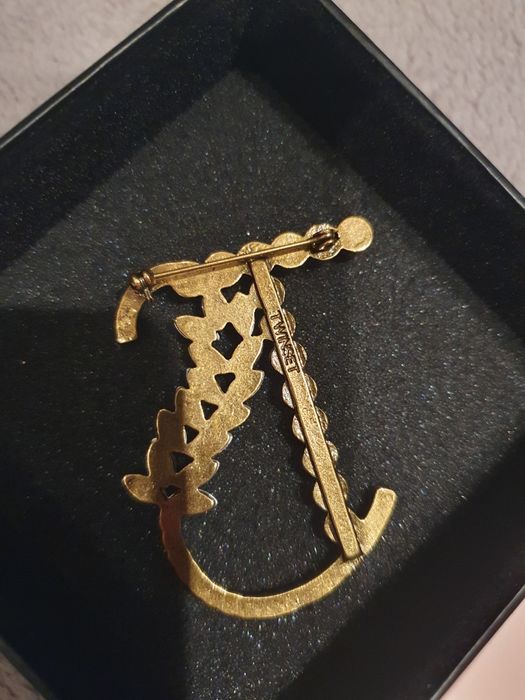 Брошка Twinset !