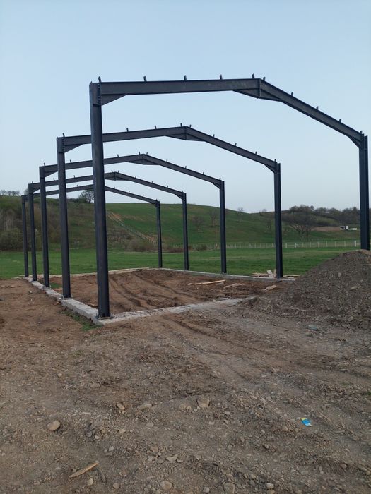 Confectionam livram si montam structurii hale metalice