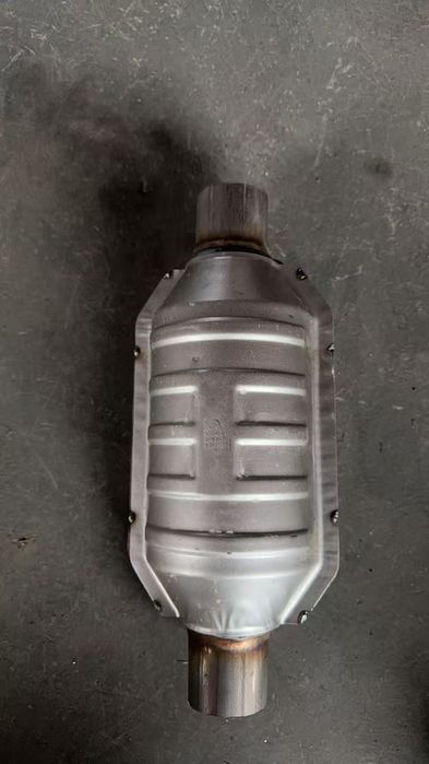 Universal Evro 4/5/6  Katalizatorlar –Mercedes