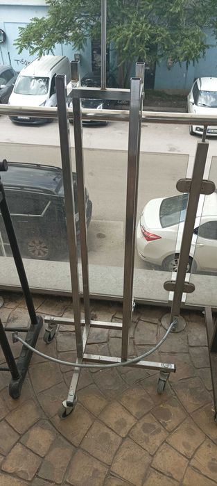 Закачалки за дрехи и щендер