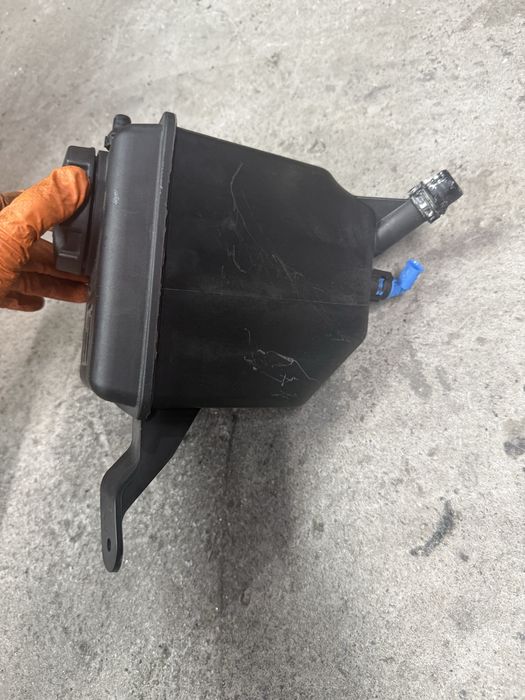 Казанче антифриз БМВ Е60 Е61 бензин