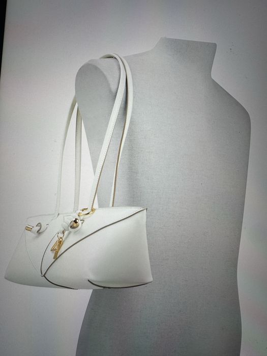 Есть сумка новая стилная Алдо