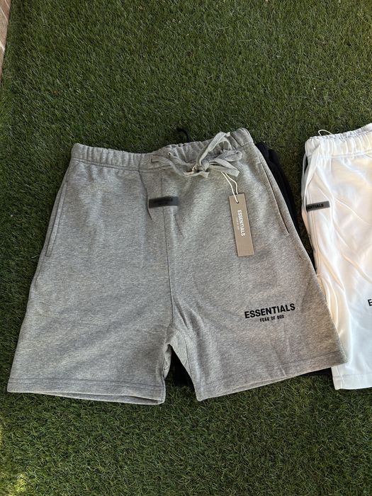 REDUCERE Pantaloni scurti // ESSENTIALS \\ Fear of God / Premium