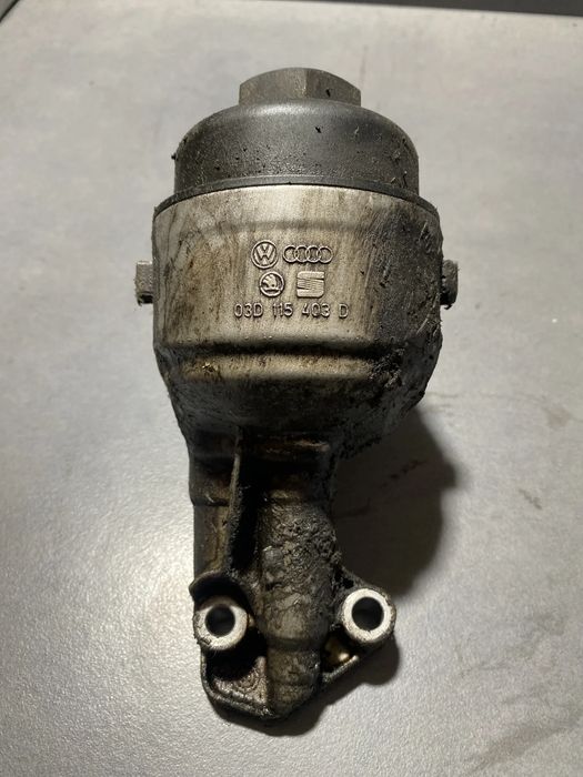 Carcasa filtru ulei 03D115403D Skoda Fabia 2004 1.2 MT (54 hp)