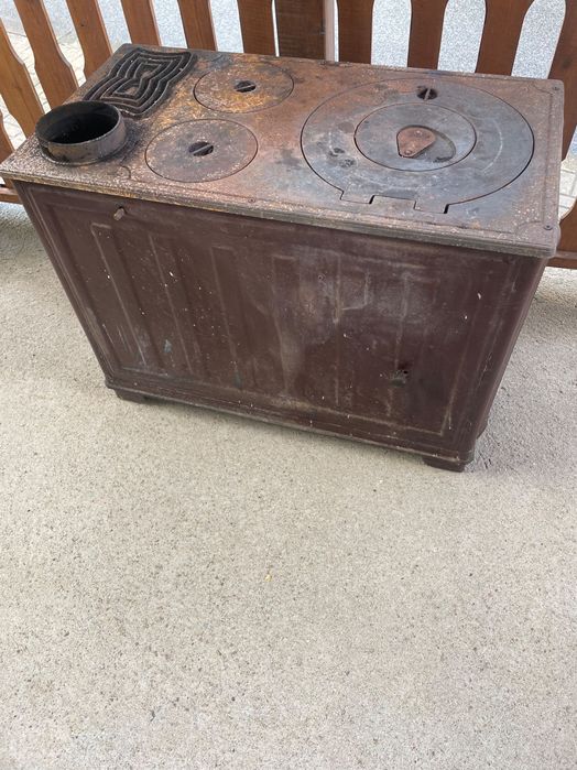 Печка на дърва  марка REKOR