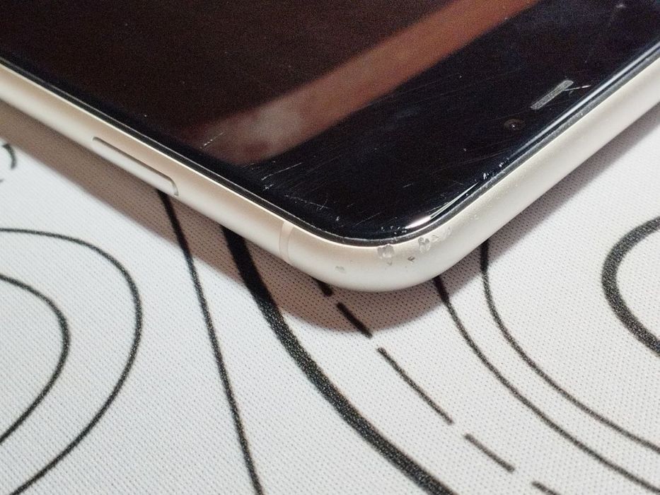Iphone 11 в белом цвете