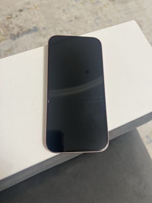 Айфон 15 розовый