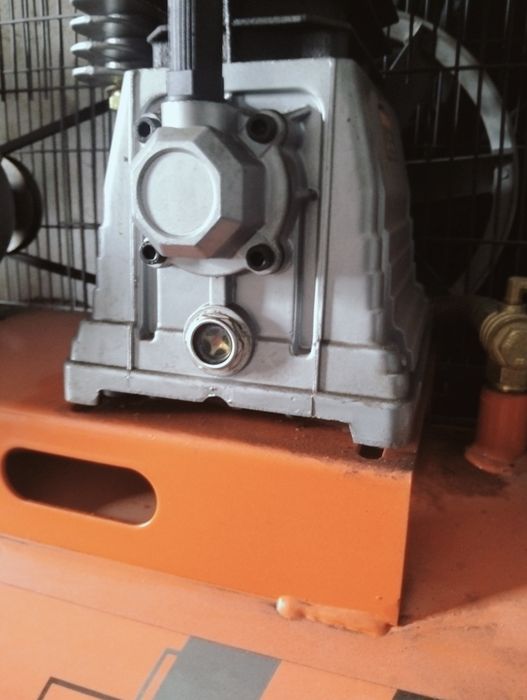 Компрессор ременной, масляные