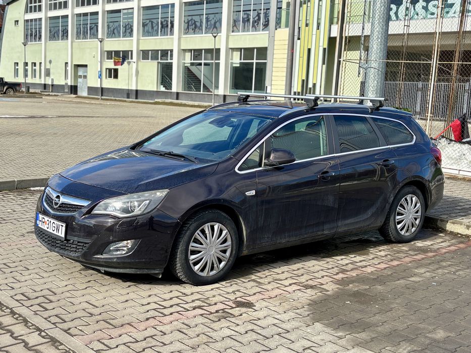 Opel Astra J Sports Tourer