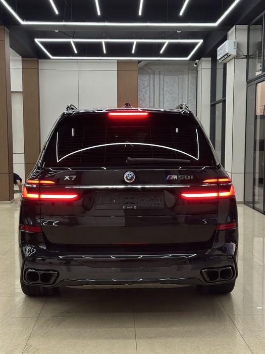 Продаётся Bmw X7 M60