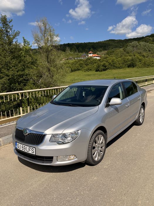 Skoda Superb 2012 2.0 TDI  DSG