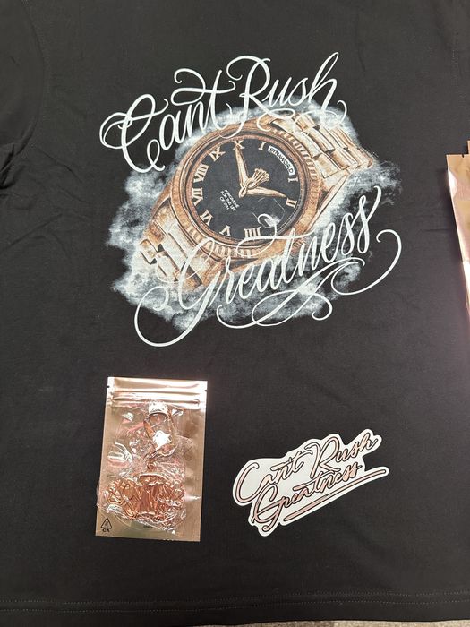Syna Can't Rush Greatness Watch Tee / size S